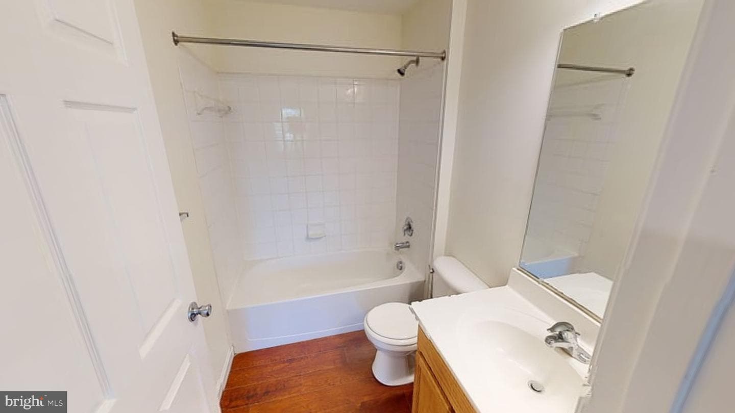 10750 Sourwood Avenue photo 40