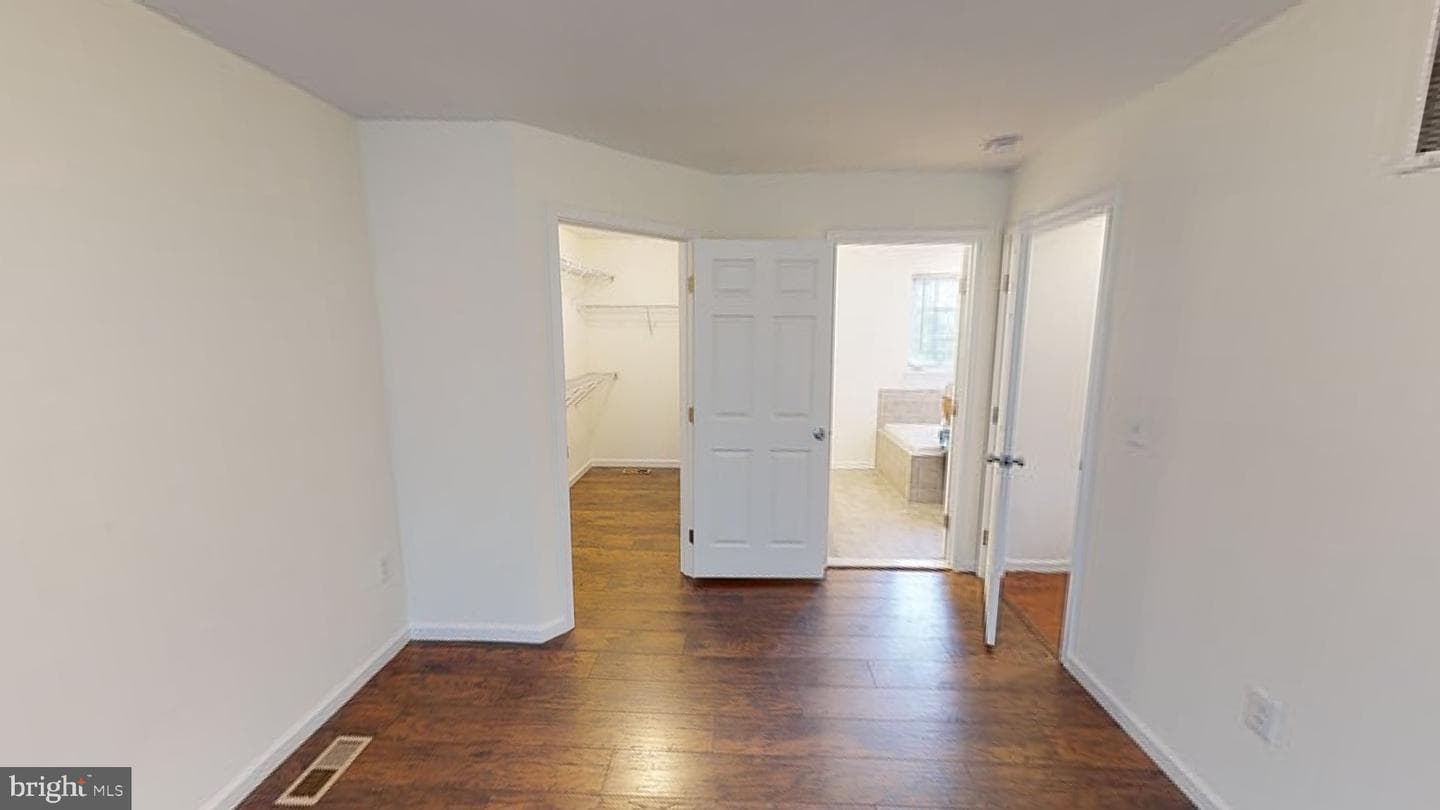 10750 Sourwood Avenue photo 46