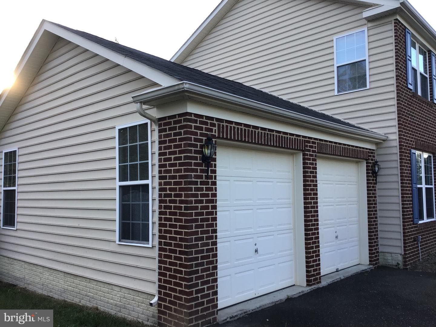 10750 Sourwood Avenue photo 8
