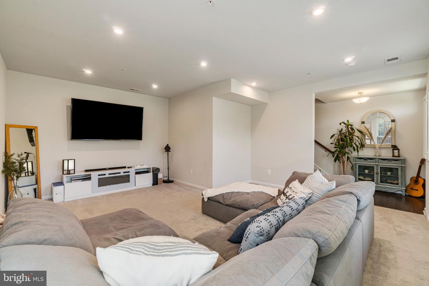 10899 Clerkenwell Alley photo 27