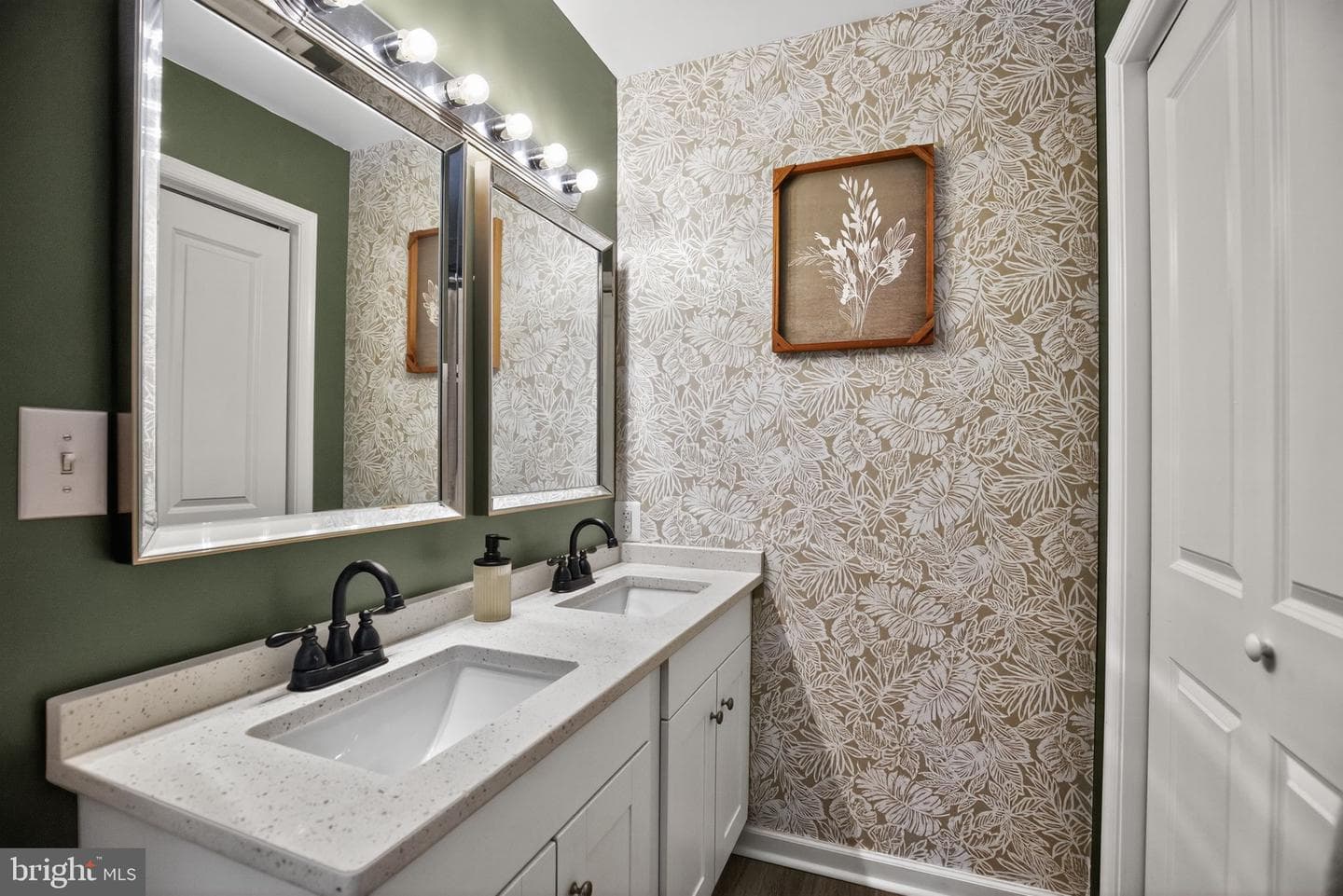 10335 Lorraine Road photo 23