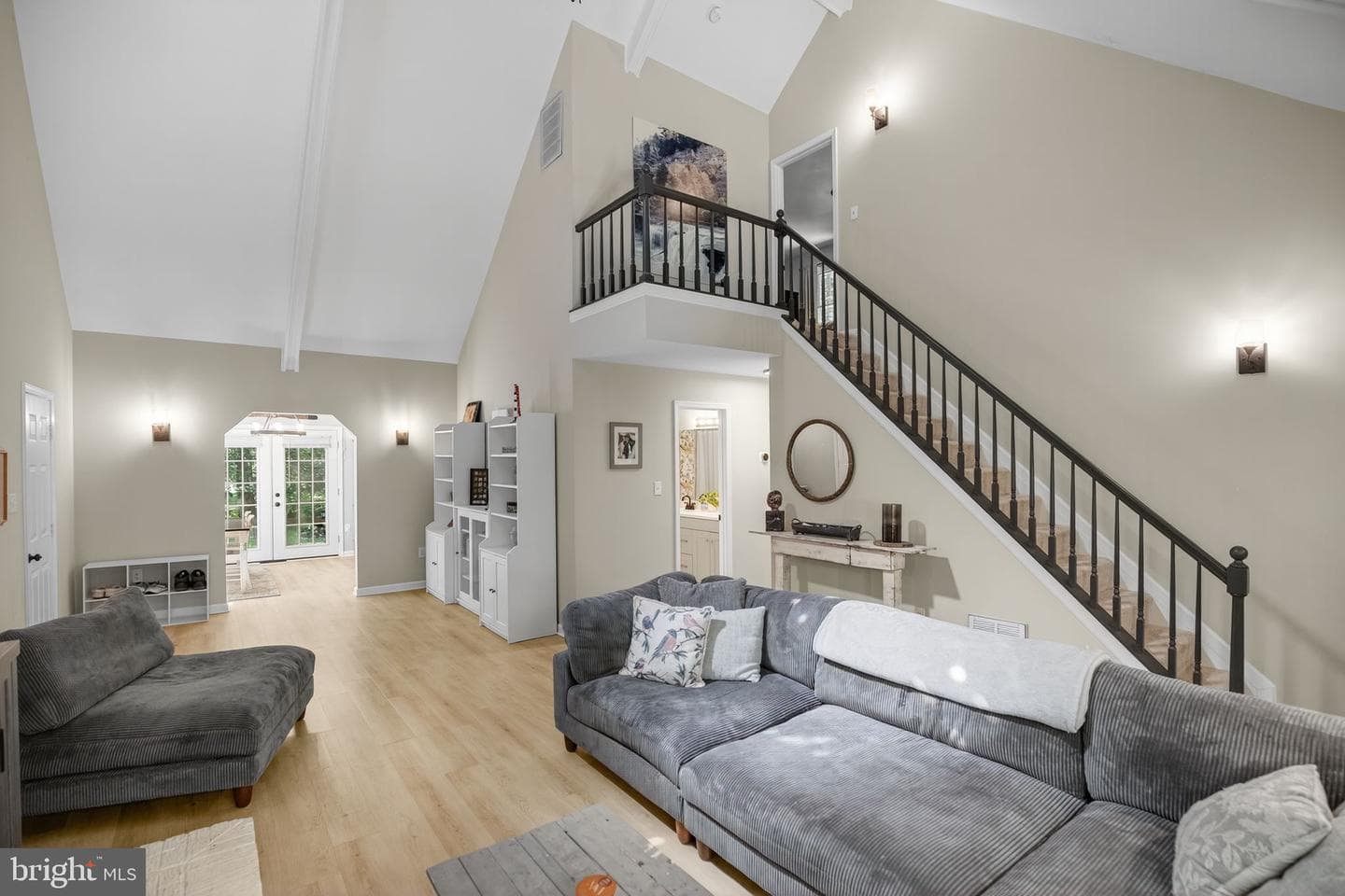 10335 Lorraine Road photo 5