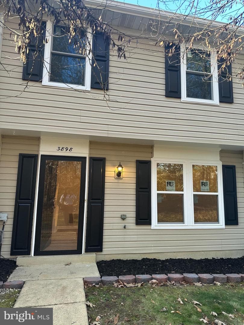3898 Northgate Place photo 2