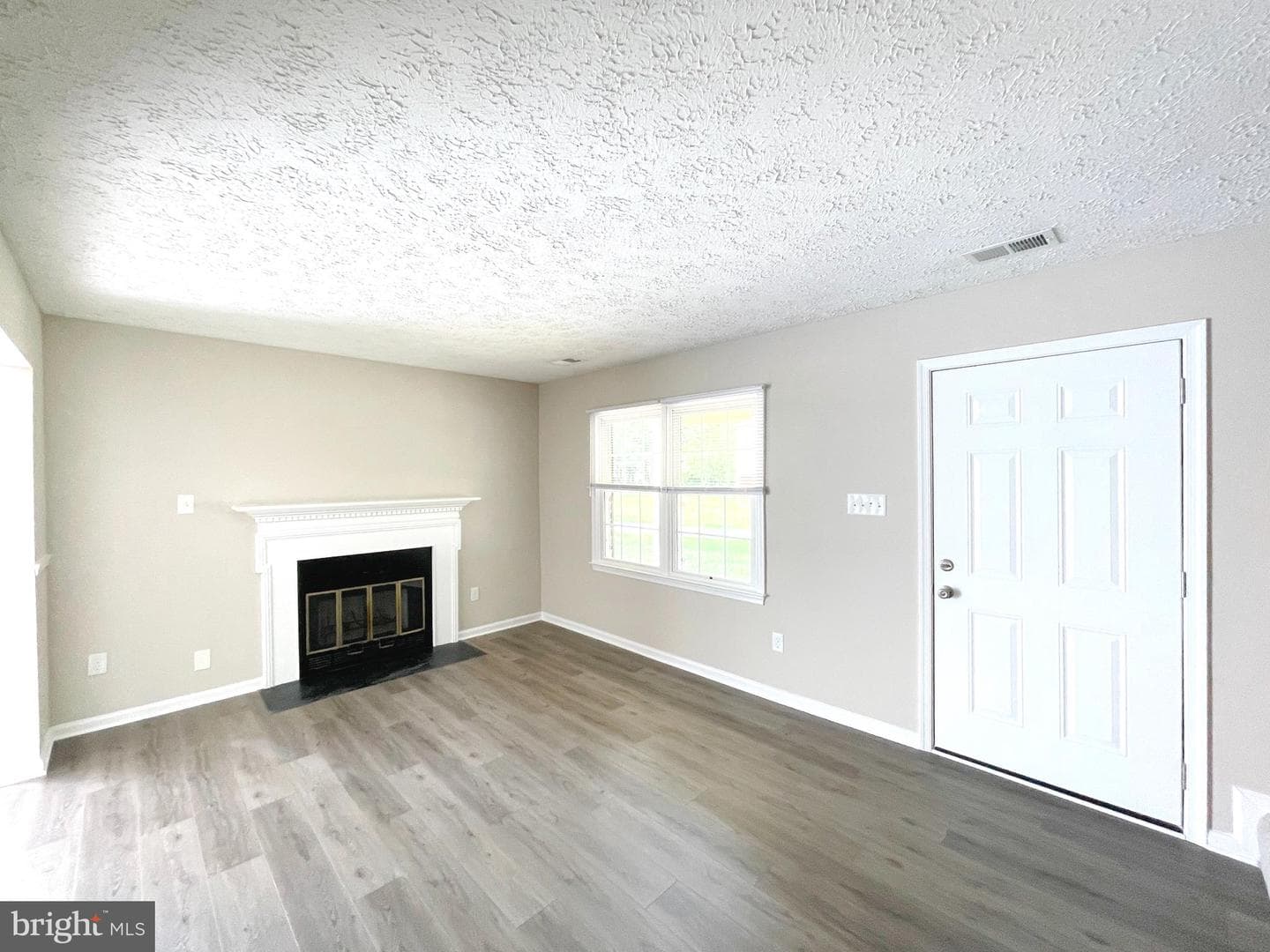 3411 White Fir Court photo 3