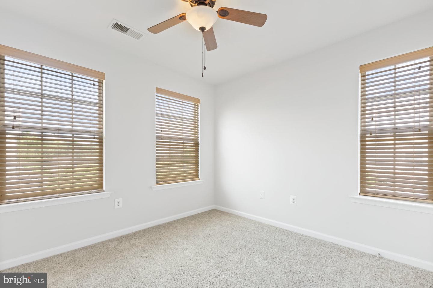 17 Steeplechase Drive photo 34