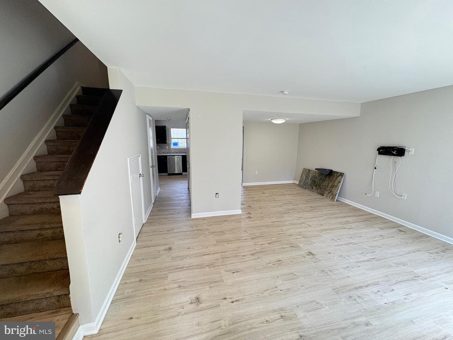 4089 Bluebird Drive photo 2