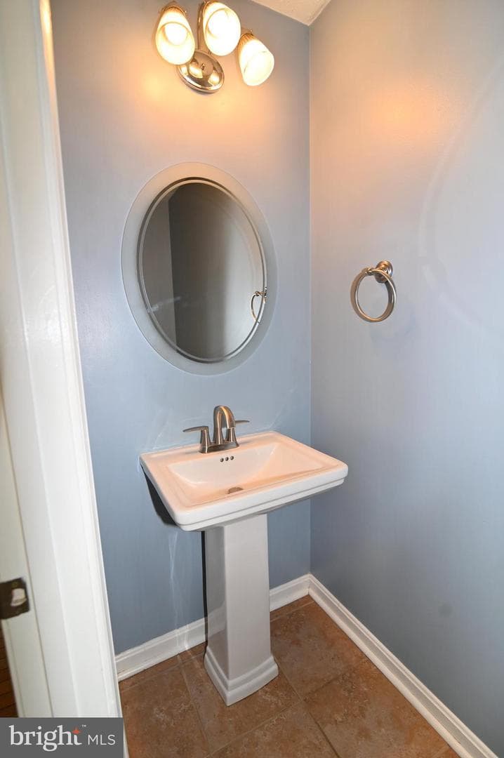 7125 Juliette Low Lane photo 18