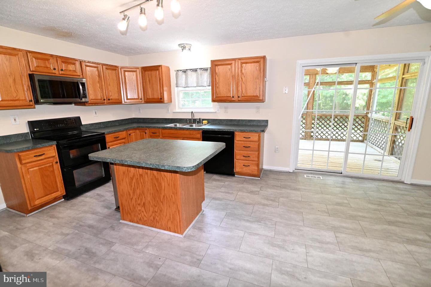 7125 Juliette Low Lane photo 24