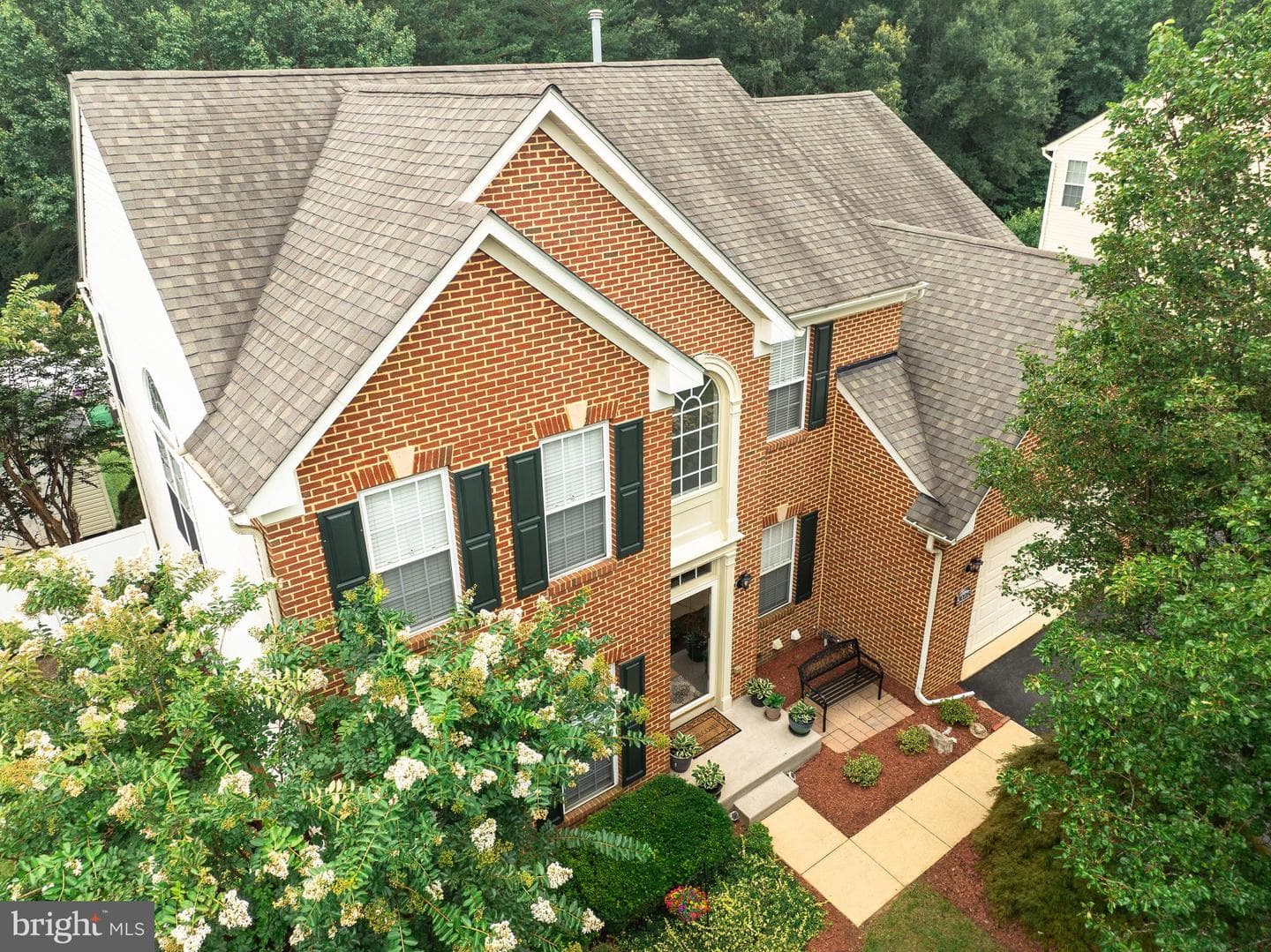 3028 Lundt Court photo 2