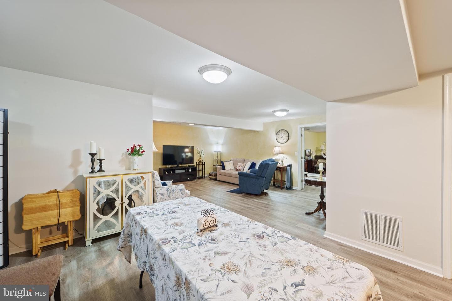 3028 Lundt Court photo 24