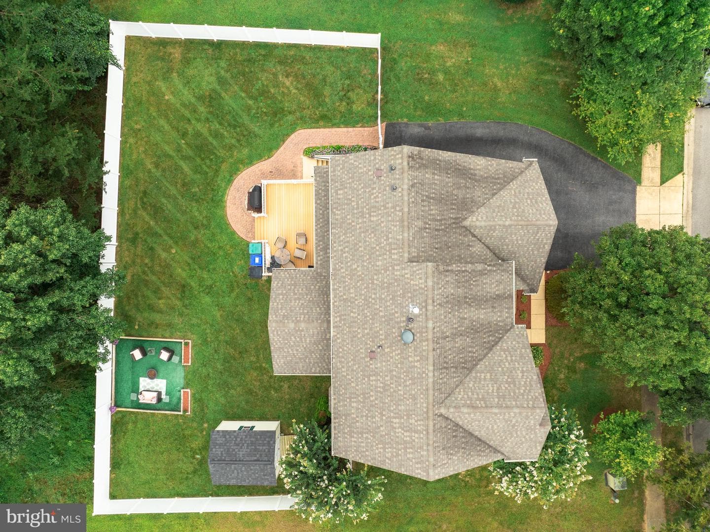 3028 Lundt Court photo 28