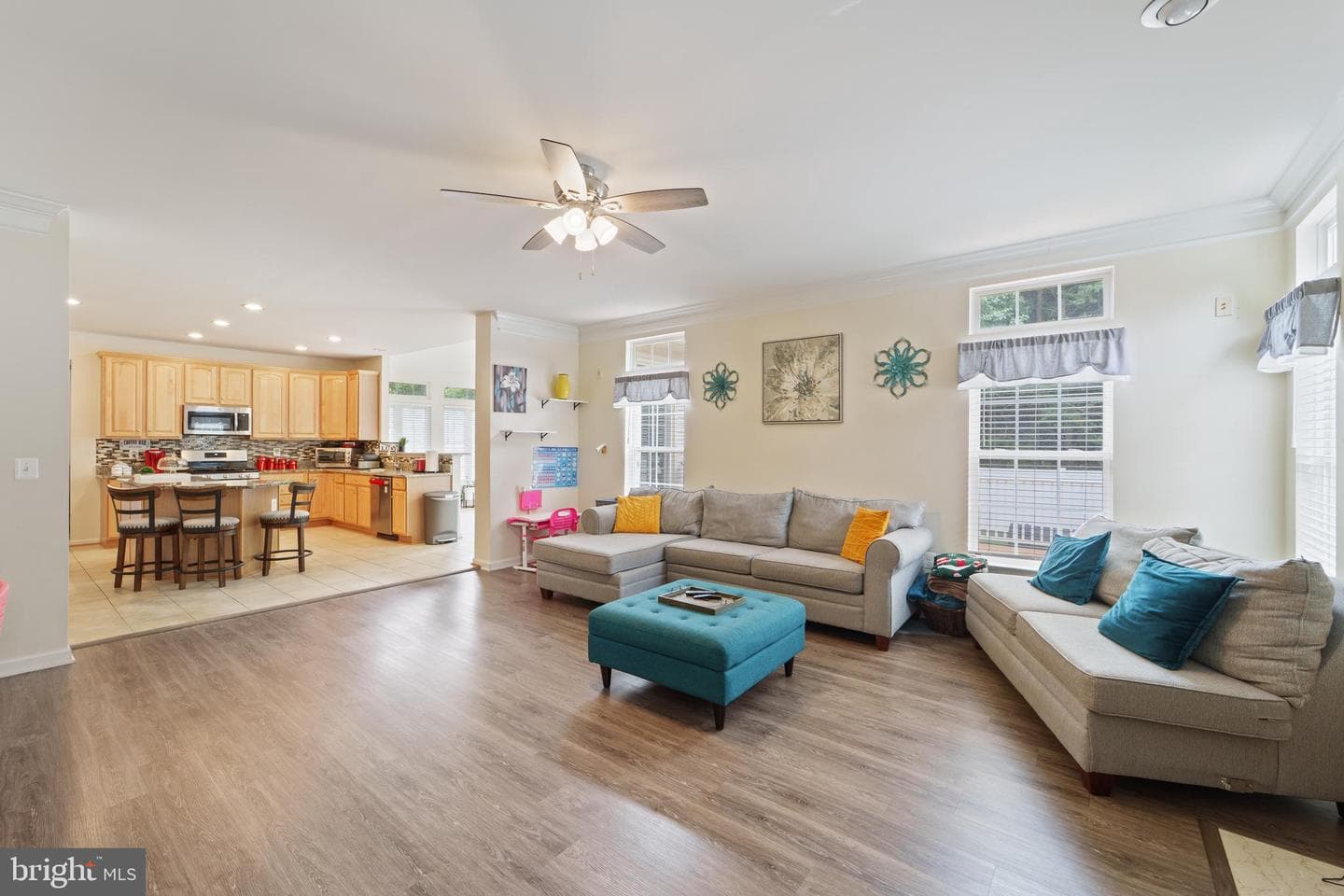3028 Lundt Court photo 8