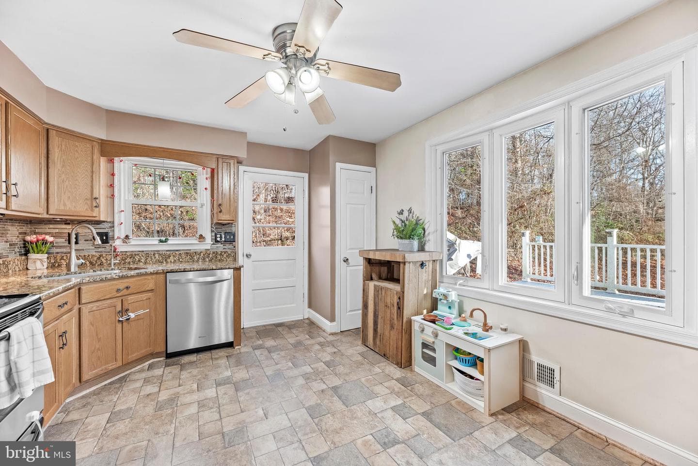 13988 Oaks Road photo 12