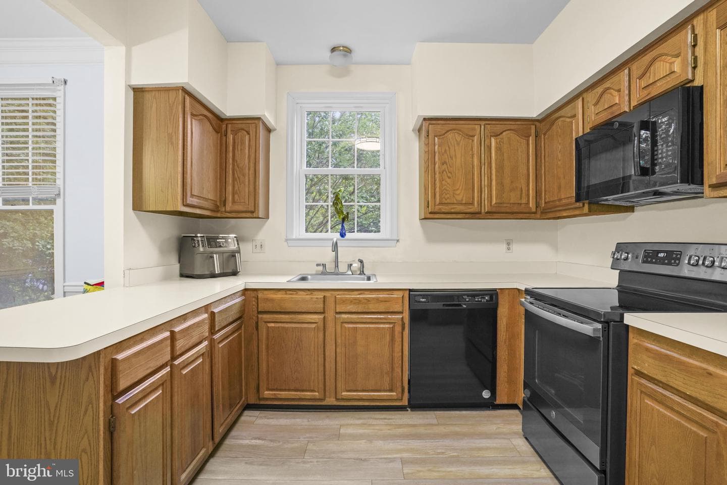 300 Hickory Circle photo 10