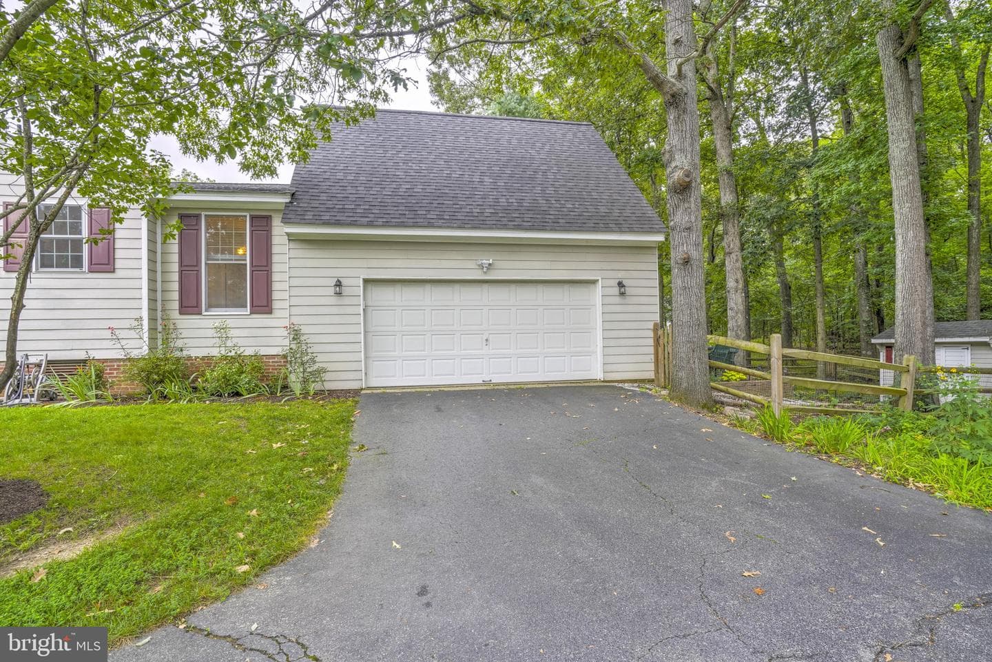 300 Hickory Circle photo 24