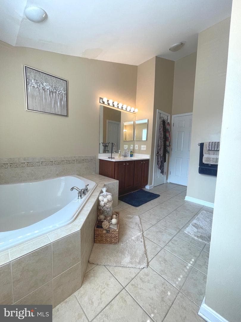 4973 Derryfield Court photo 37