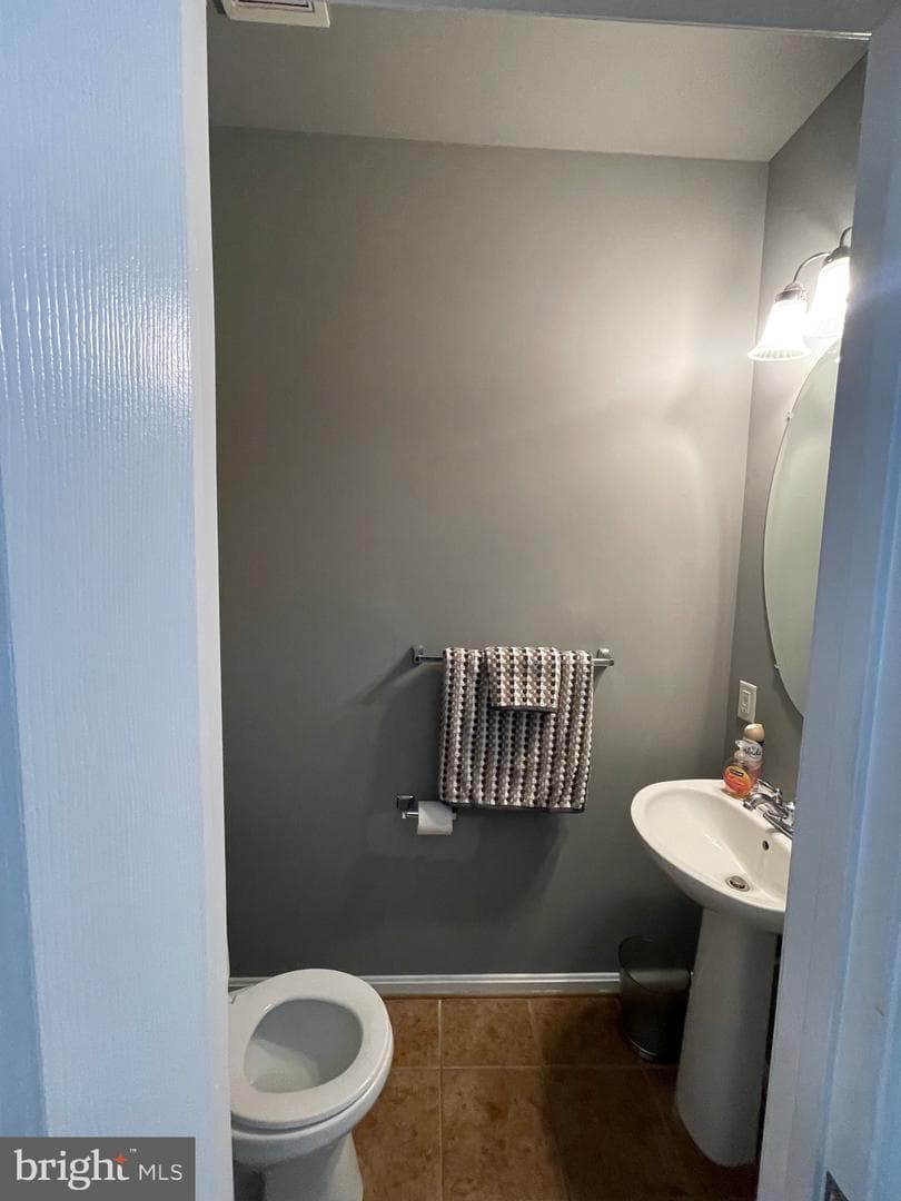 4973 Derryfield Court photo 7
