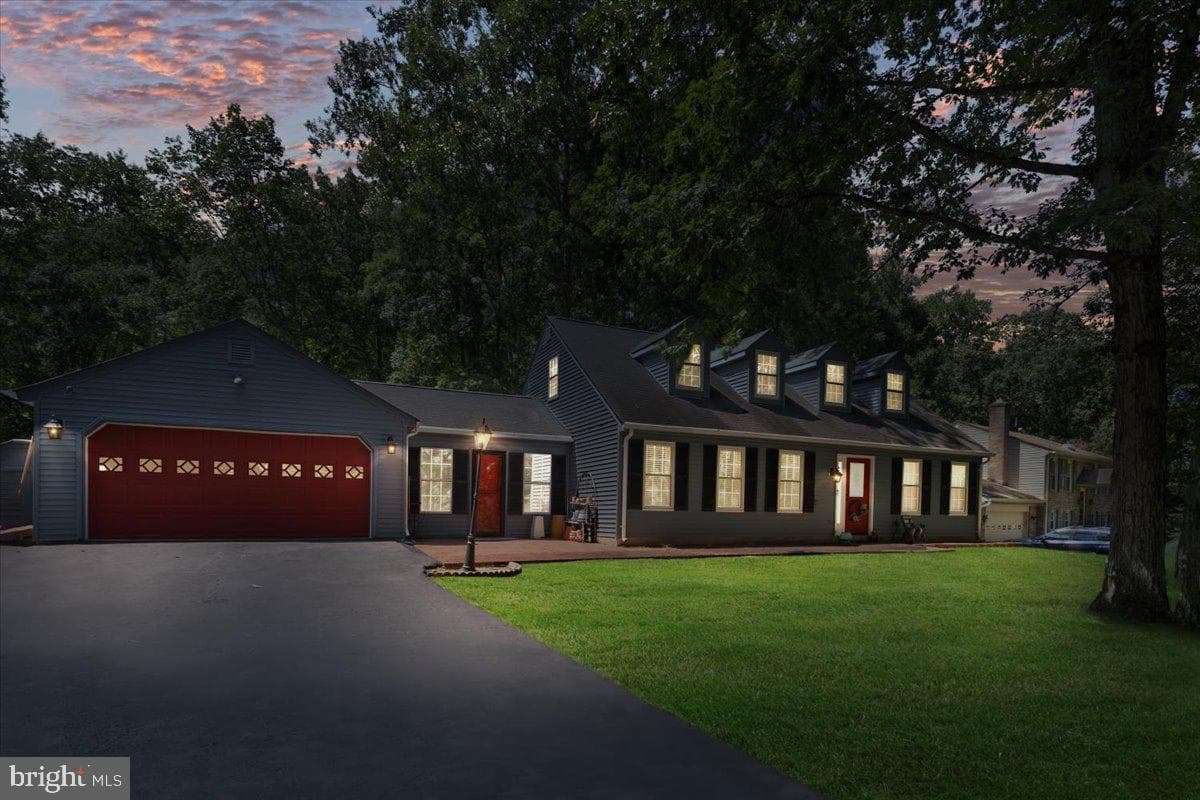 8640 Valley Drive photo 2