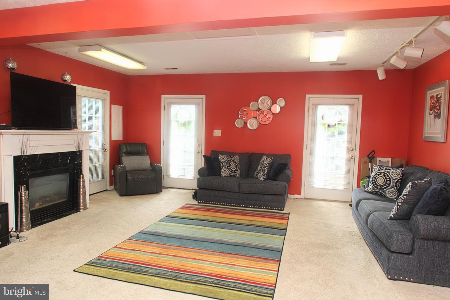 6950 Strawberry Drive photo 6