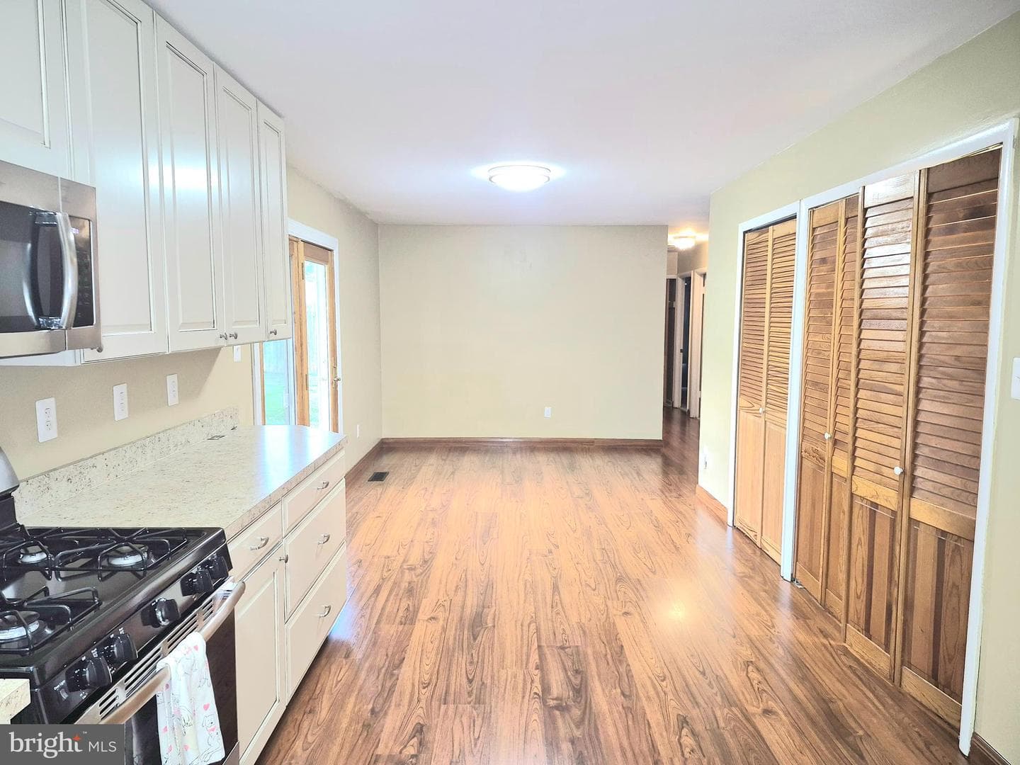 906 Waddell Road photo 11