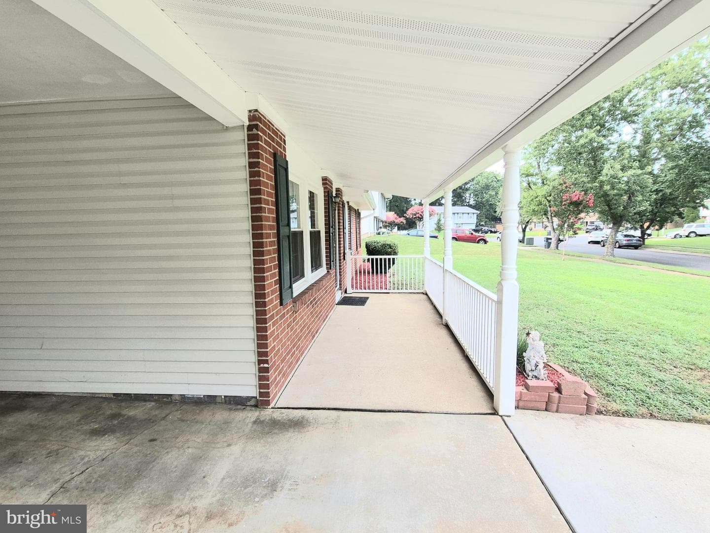 906 Waddell Road photo 4