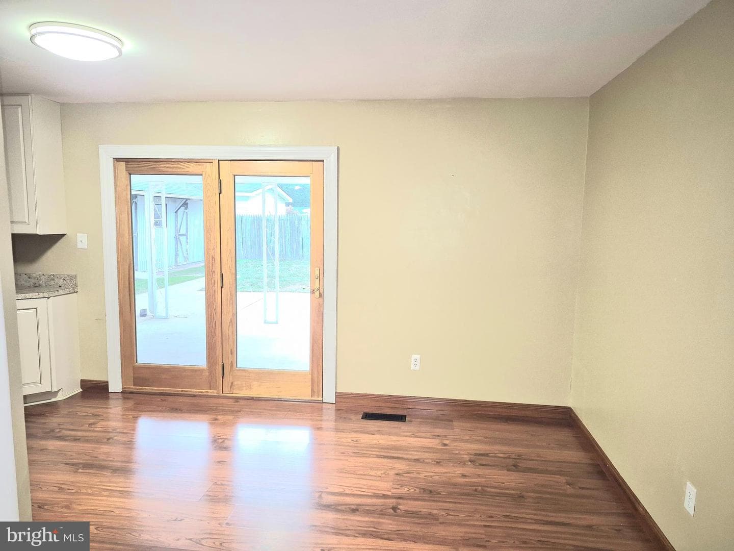 906 Waddell Road photo 9