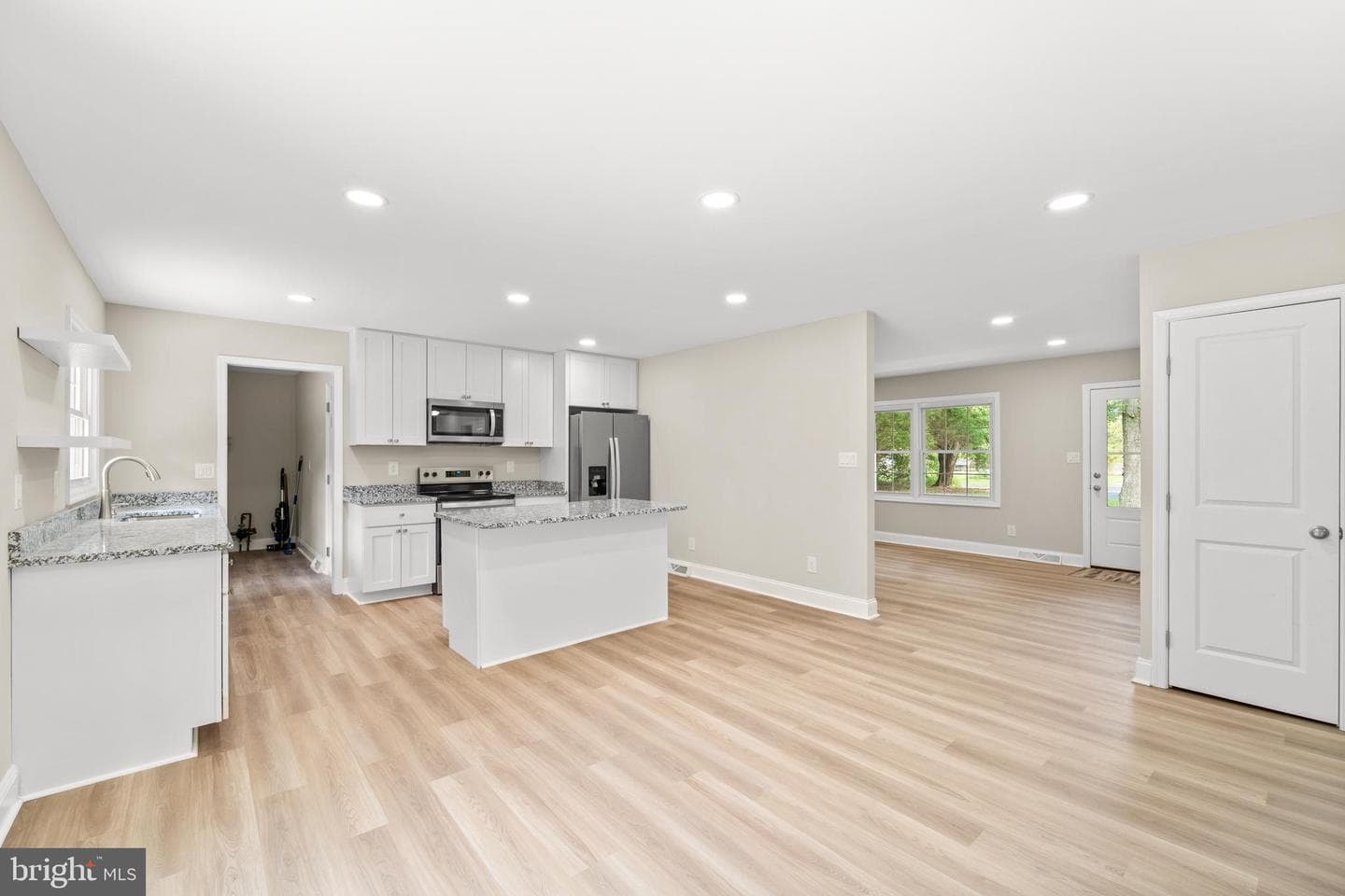 9618 Oriole Lane photo 9