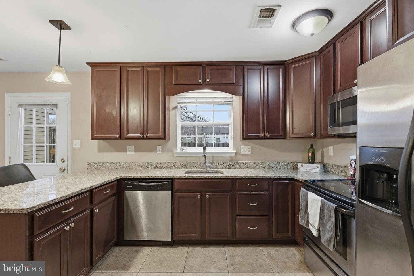 4044 Bluebird Drive photo 6
