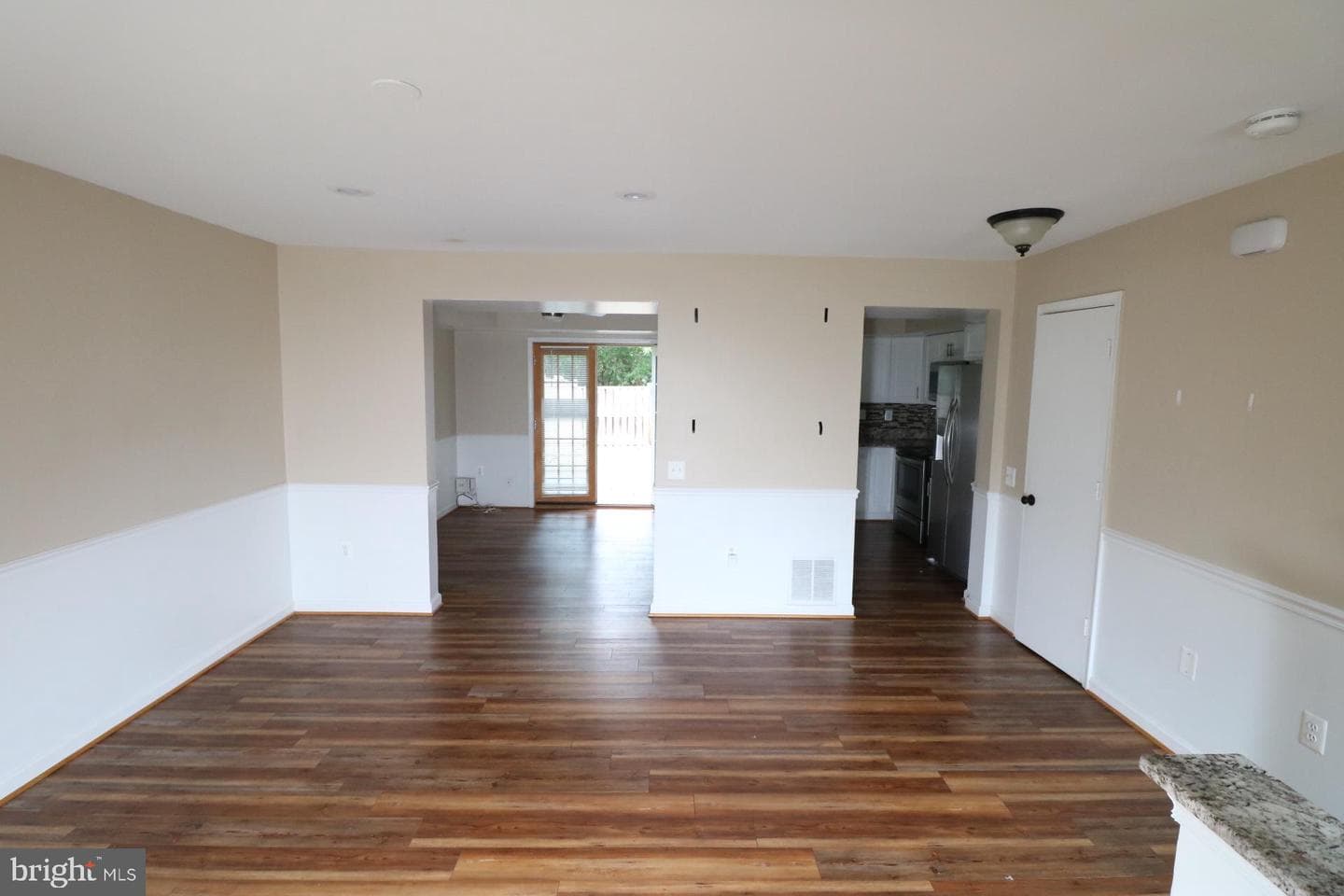 3729 Kempsford Field Place photo 3