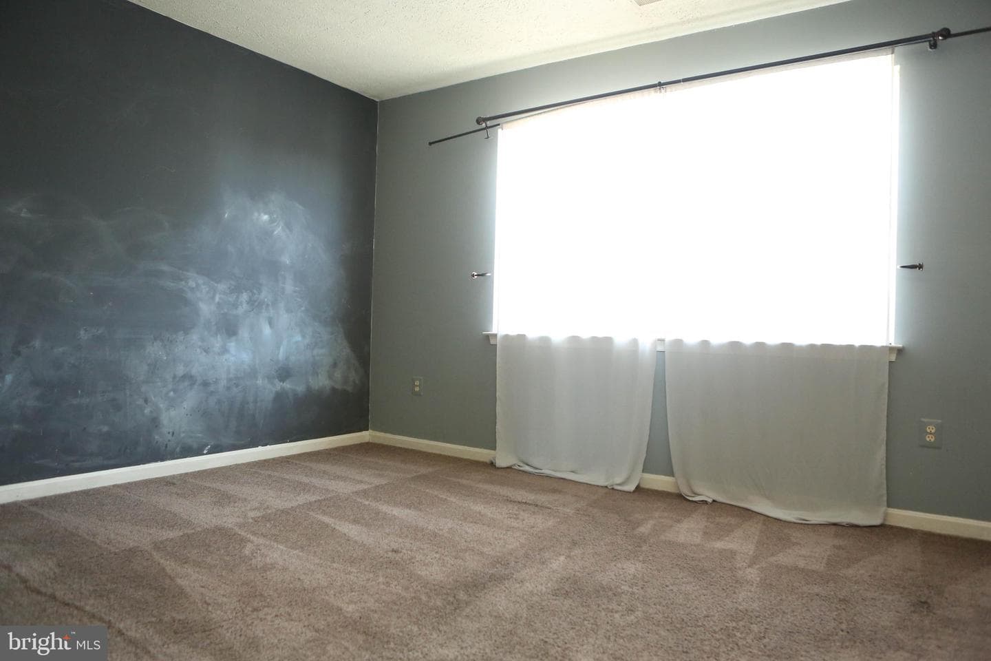 3730 Worthington Street photo 29