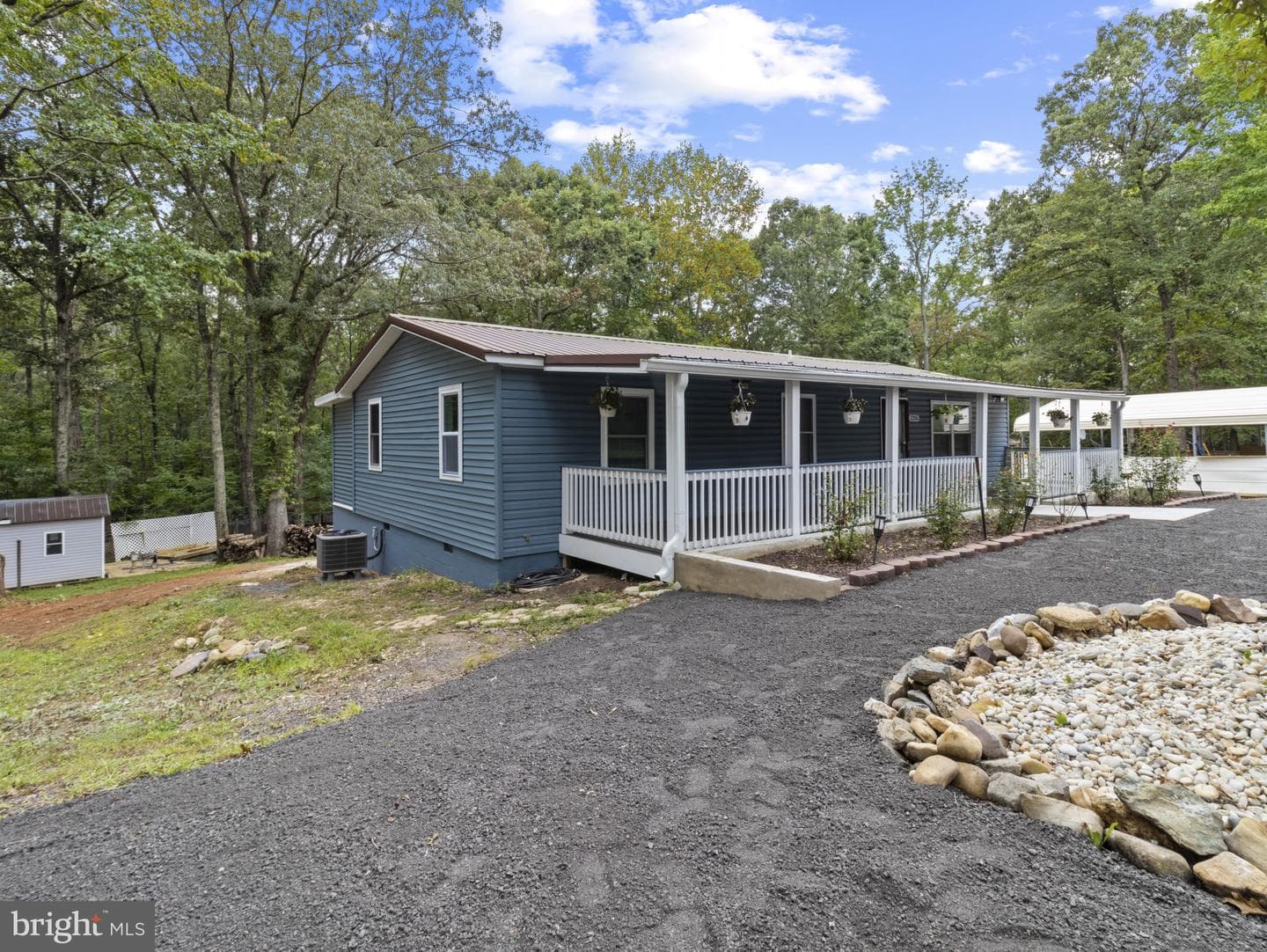 2255 Smith Point Road photo 2