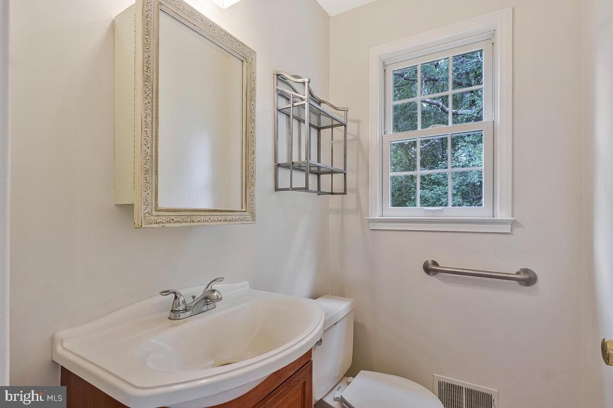 5509 Little Brook Drive photo 12