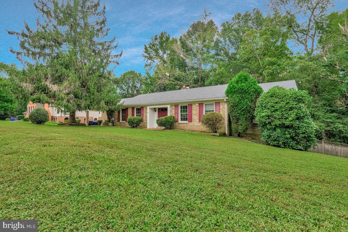 5509 Little Brook Drive photo 3