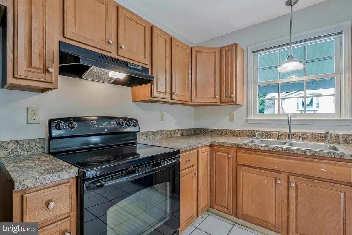 5509 Little Brook Drive photo 8