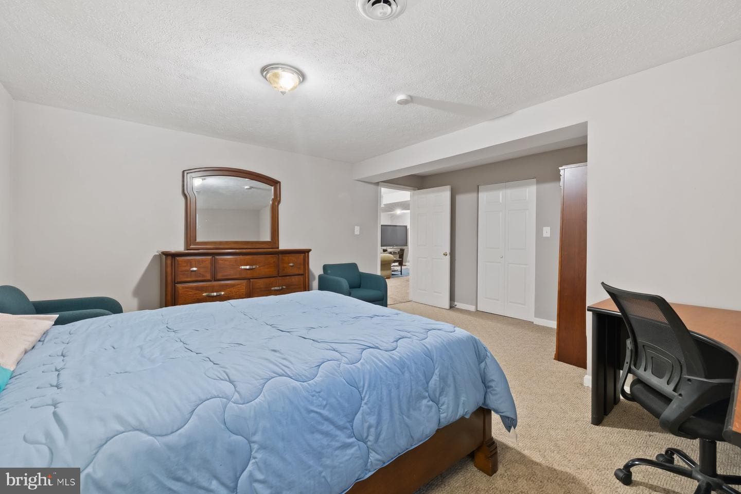 13621 Hearst Place photo 23