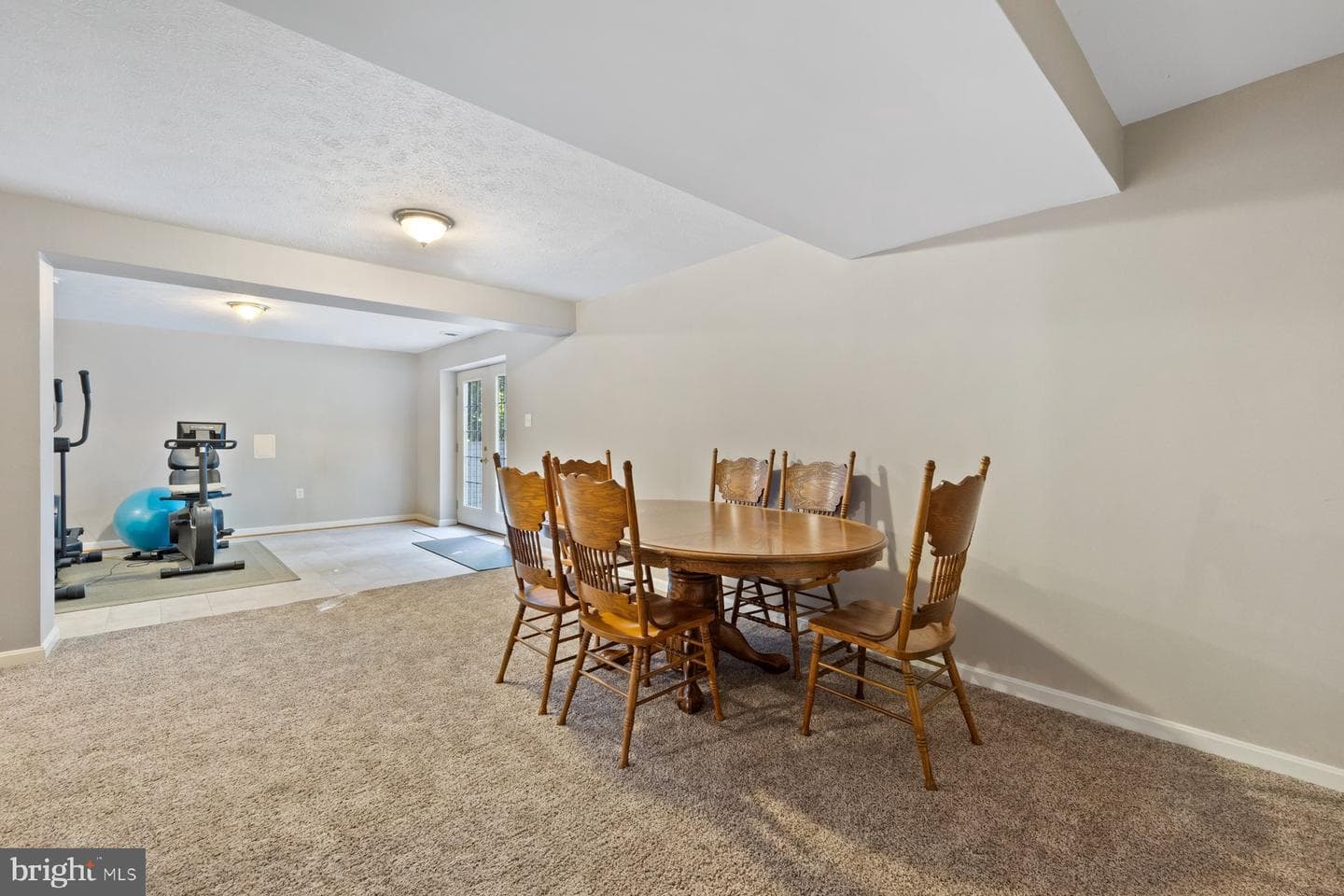 13621 Hearst Place photo 32