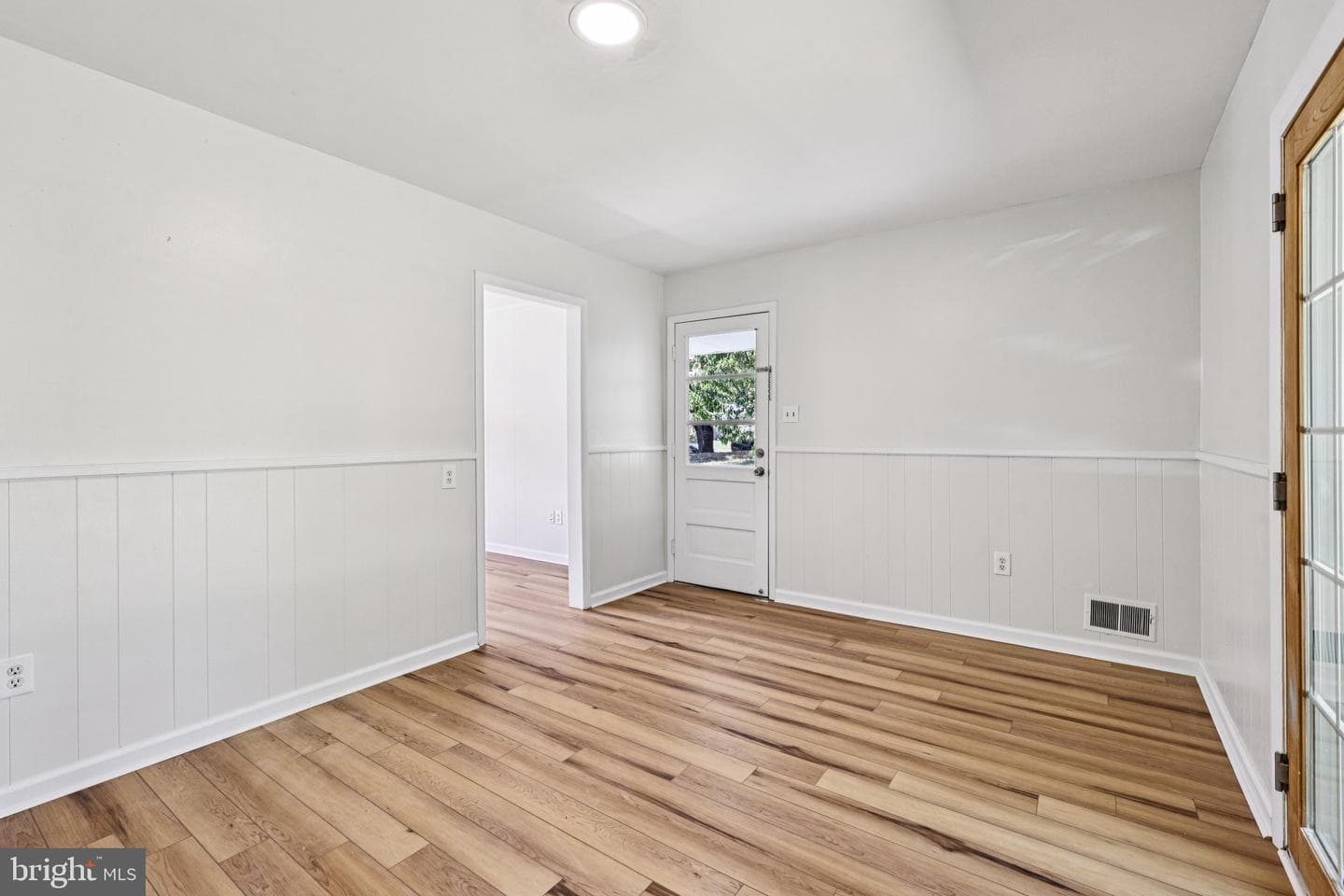 531 Garner Avenue photo 14