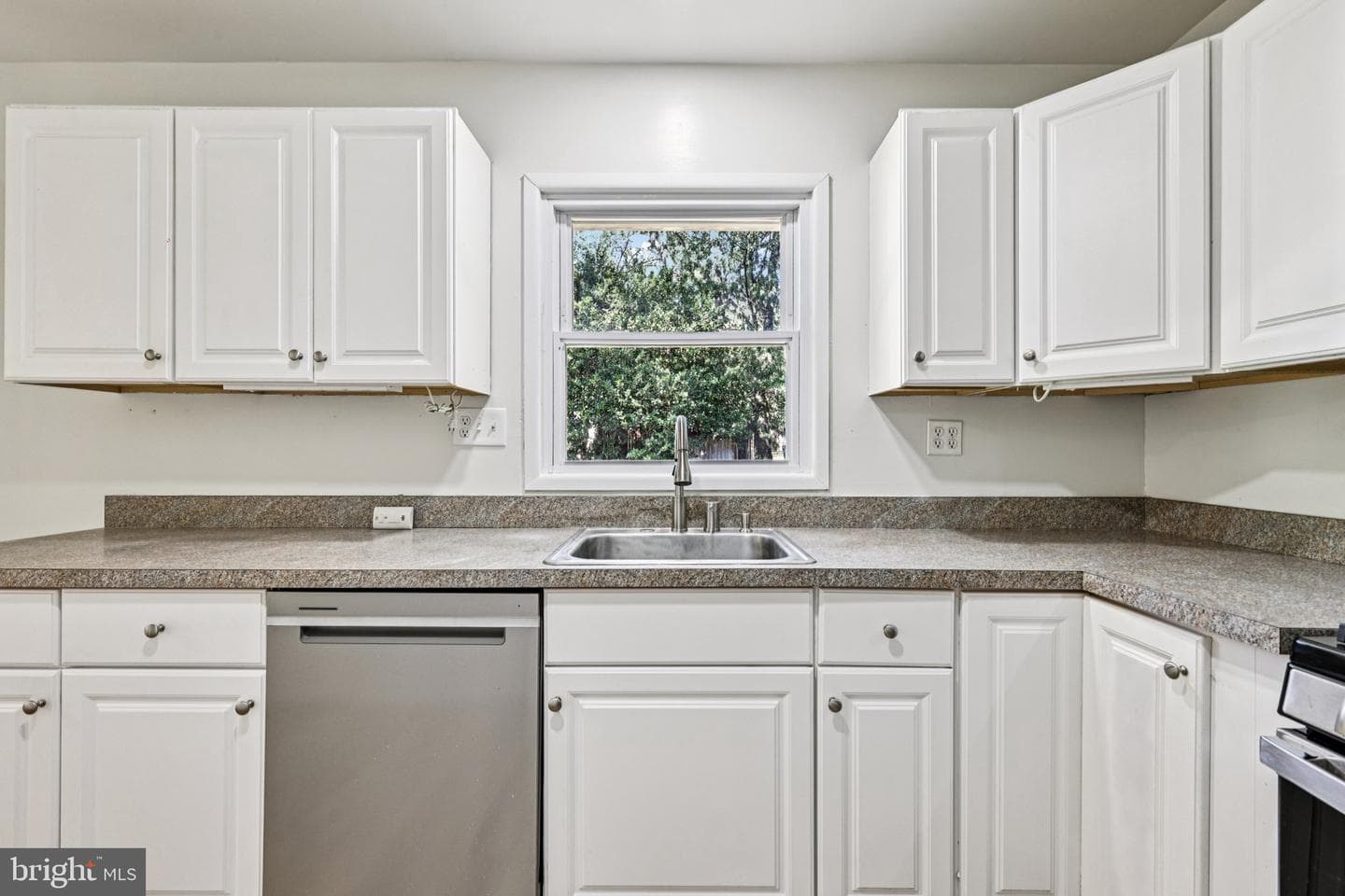 531 Garner Avenue photo 19