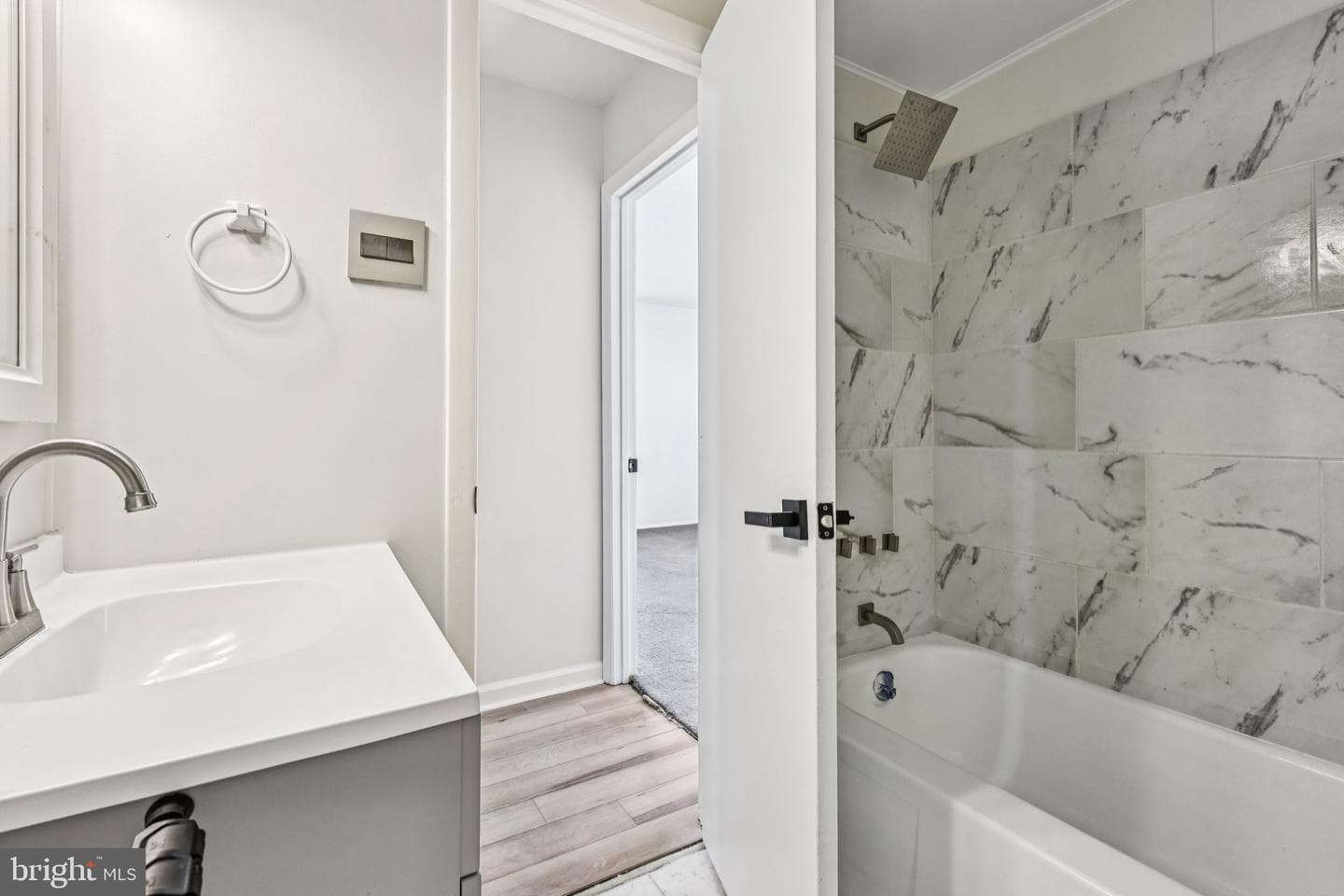 531 Garner Avenue photo 24