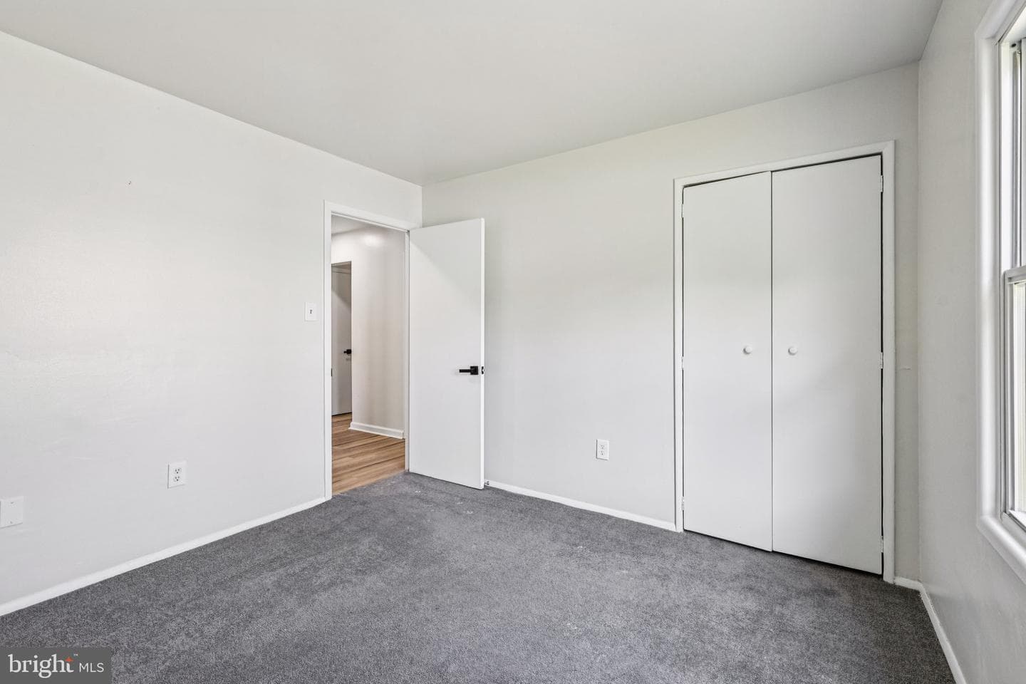 531 Garner Avenue photo 31