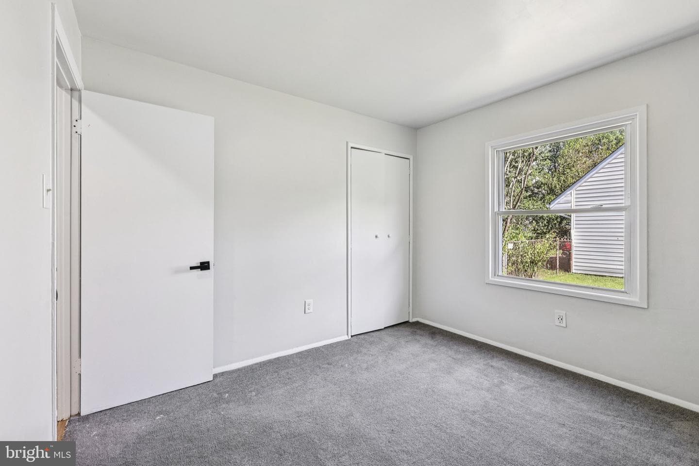 531 Garner Avenue photo 32