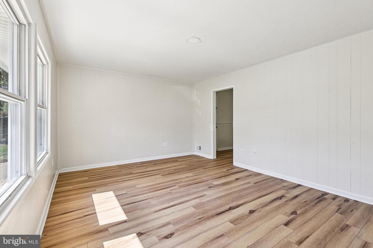531 Garner Avenue photo 9