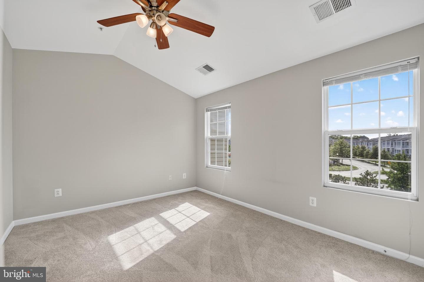 4839 Olympia Place photo 17