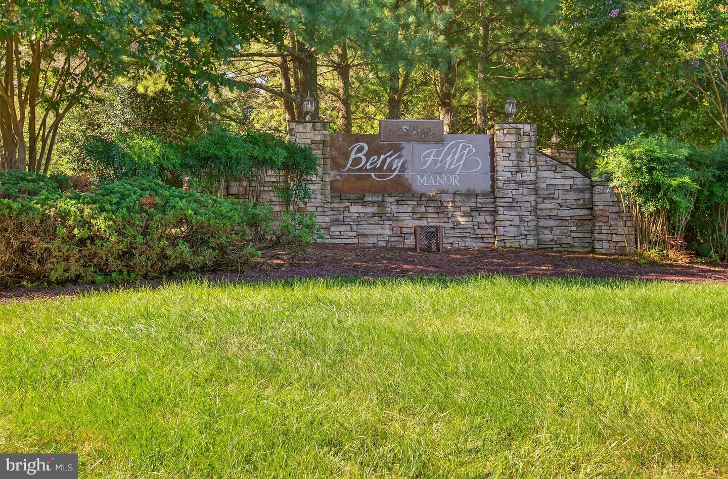 2411 Pimpernel Drive photo 2