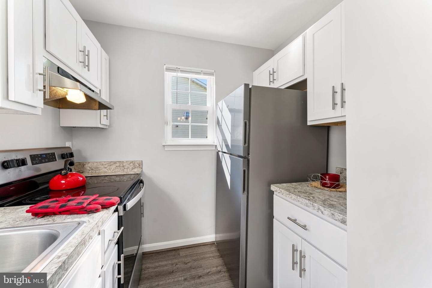 3394 Lox Street photo 14
