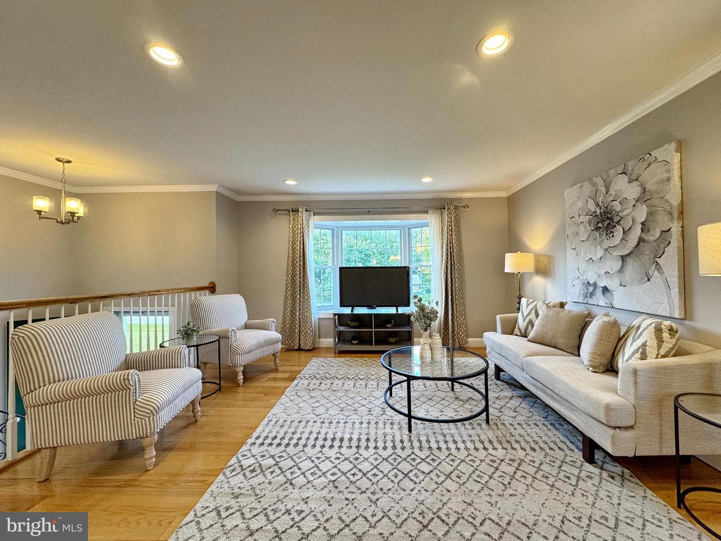 7426 Robin Road photo 4
