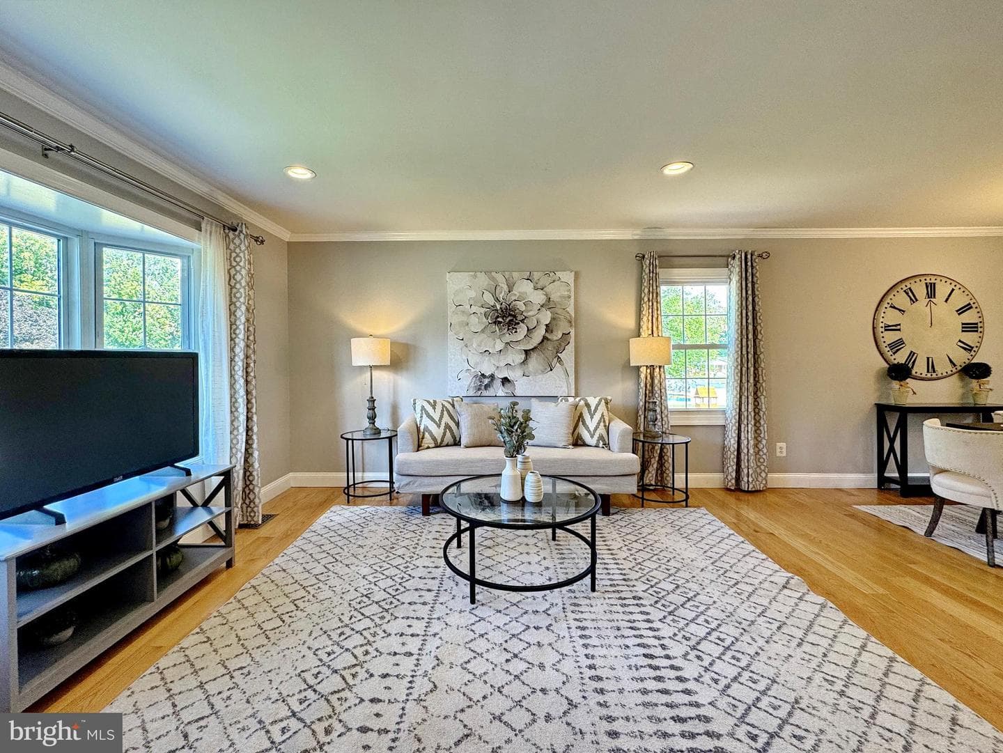 7426 Robin Road photo 5