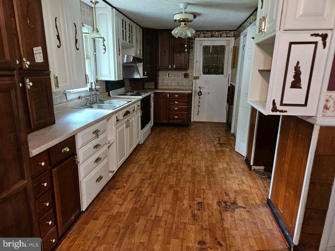 4220 Piper Lane photo 36
