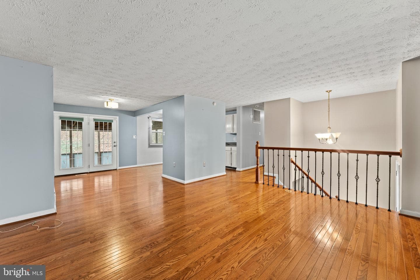 2121 Briarwood Drive photo 4