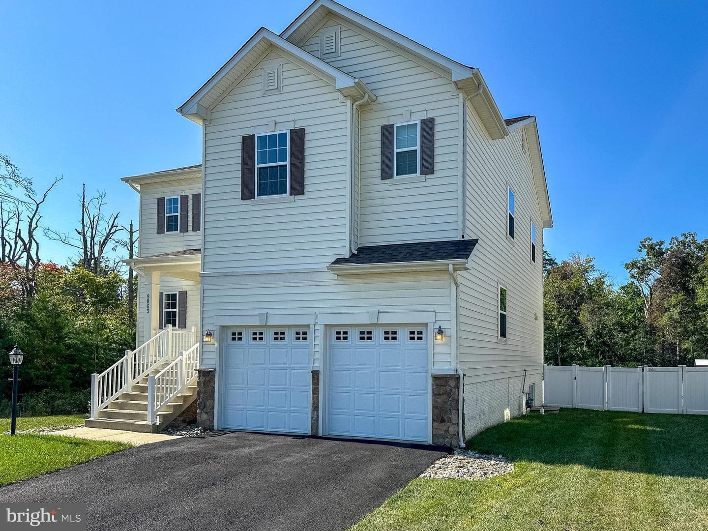 9863 Mannheim Ln photo 2